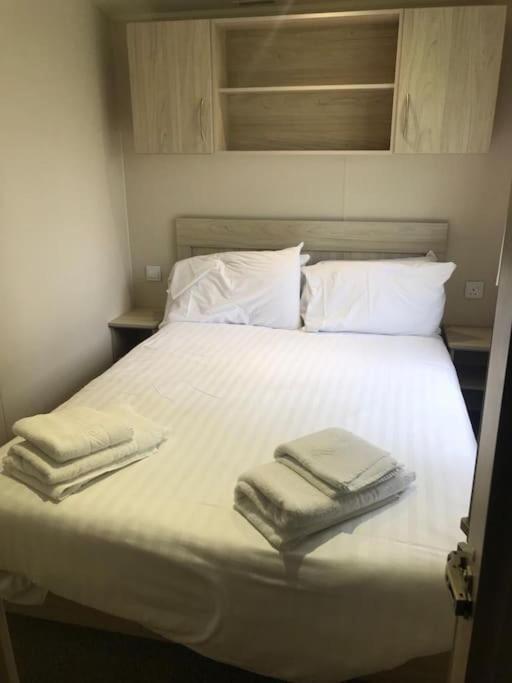 2 Bedroom Caravan. Newquay. Cornwall. New Quay Buitenkant foto